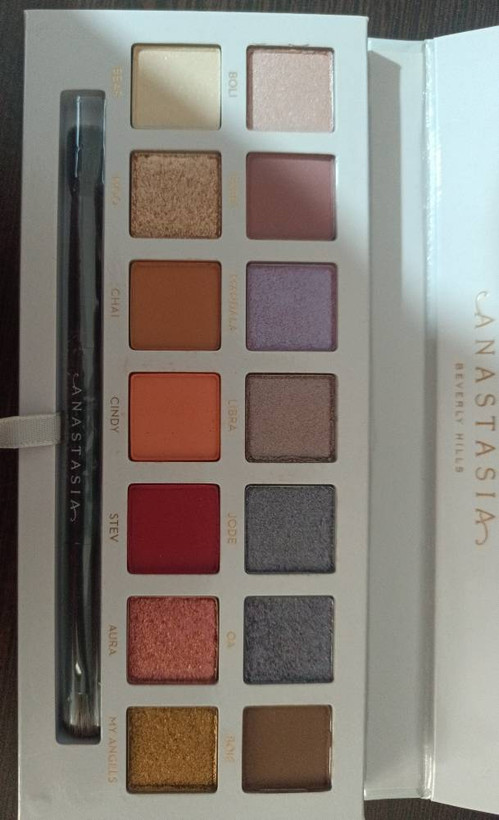 پالت سایه آناستازیا مدل کارلی بیبل | Anastasia Beverly Hills Carli Bybel Palette